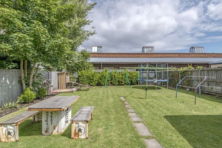 Photo of property in 20 Edgeware Road, St Albans, Christchurch, 8014