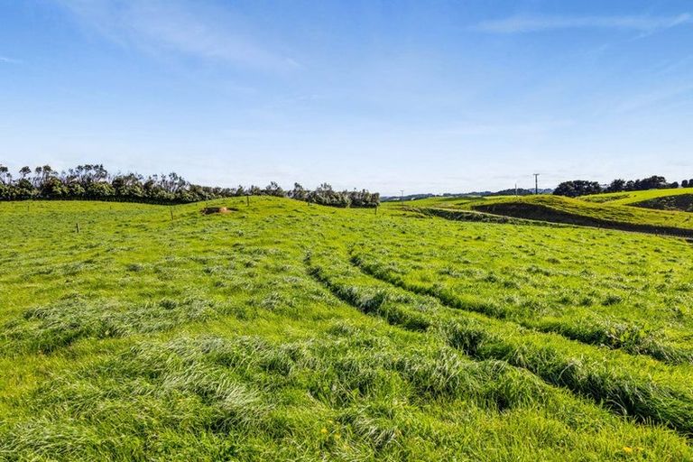 Photo of property in 5 Kakaramea Road, Kakaramea, Patea, 4598