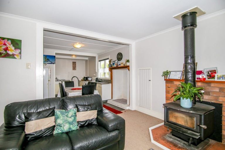 Photo of property in 67 Derby Street, Westport, 7825