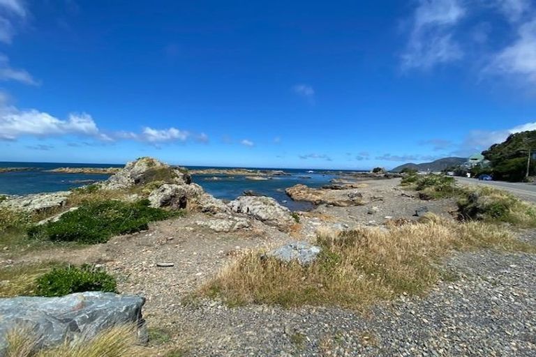 Photo of property in 336 The Esplanade, Island Bay, Wellington, 6023