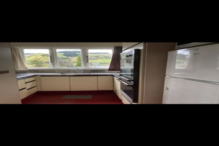 Photo of property in 38 Marine Parade, Macandrew Bay, Dunedin, 9014