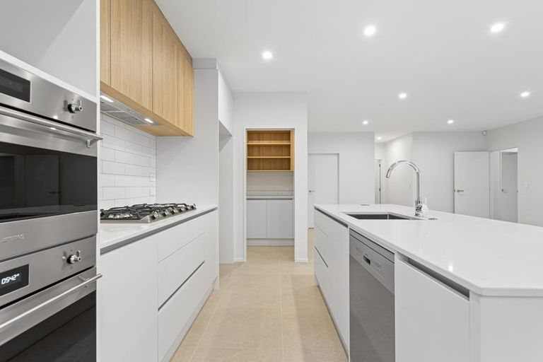 Photo of property in 124 Te Napi Drive, Takanini, Auckland, 2112