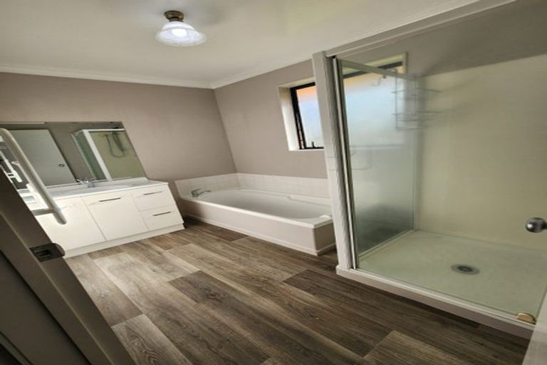 Photo of property in 34 Farnborough Drive, Nawton, Hamilton, 3200