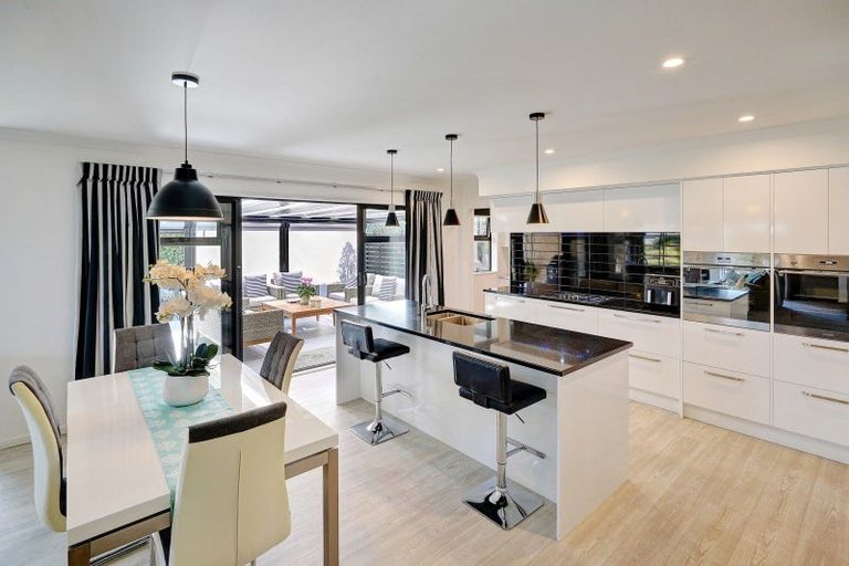 Photo of property in 6 Claremont Crescent, Amberley, 7410