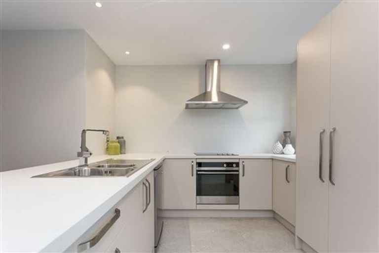 Photo of property in 2/34 John Campbell Crescent, Hillmorton, Christchurch, 8024
