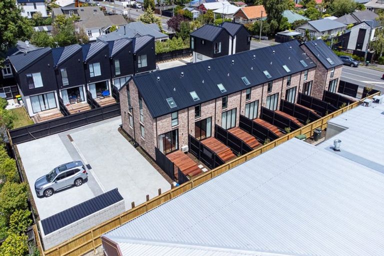 Photo of property in 2/196 Hills Road, Edgeware, Christchurch, 8013