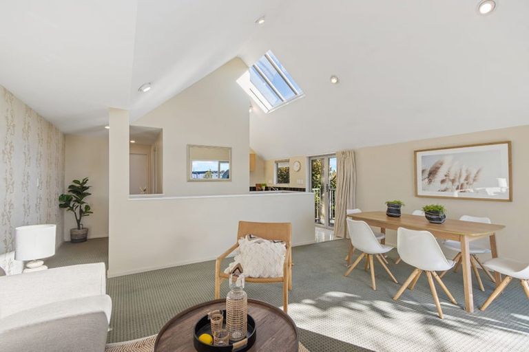 Photo of property in 1/1010 Colombo Street, St Albans, Christchurch, 8014