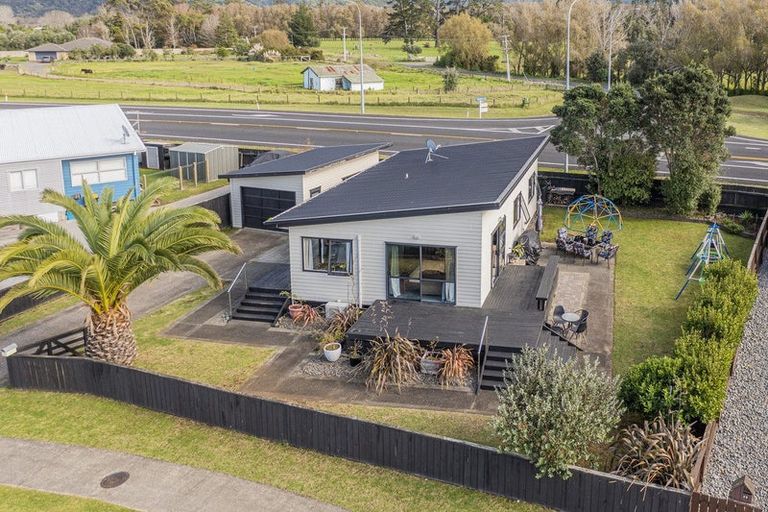 Photo of property in 27 Carina Way, Whitianga, 3510