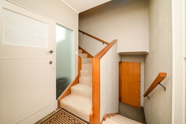 Photo of property in 33 Sheffield Street, Awapuni, Palmerston North, 4412