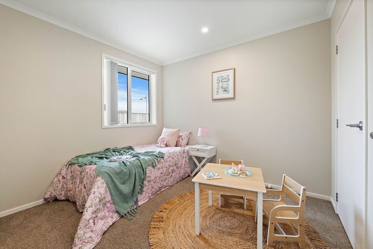 Photo of property in 1 Reremoana Close, Hawera, 4610