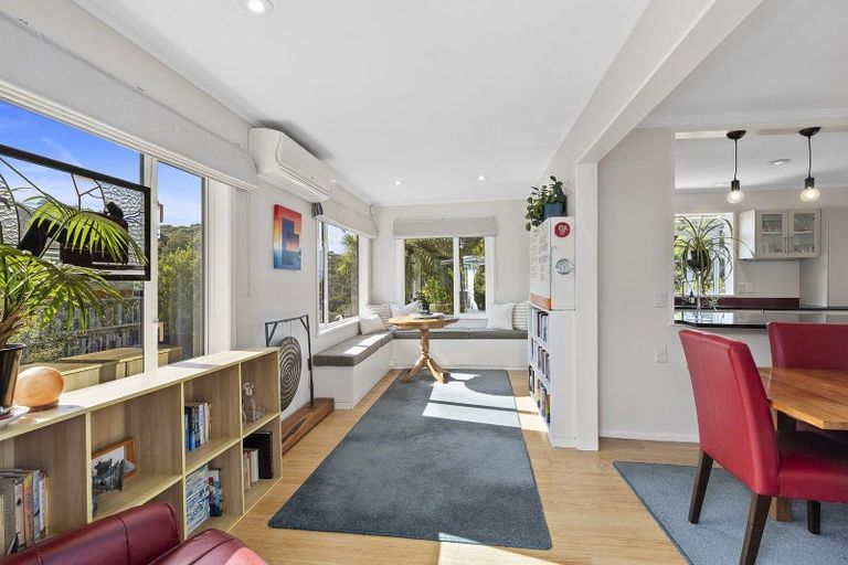 Photo of property in 50 Spencer Street, Crofton Downs, Wellington, 6035