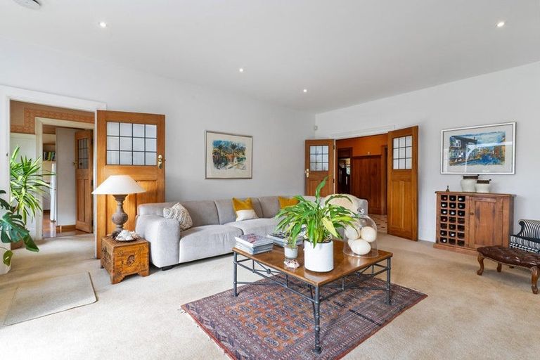 Photo of property in 186 Fendalton Road, Fendalton, Christchurch, 8052