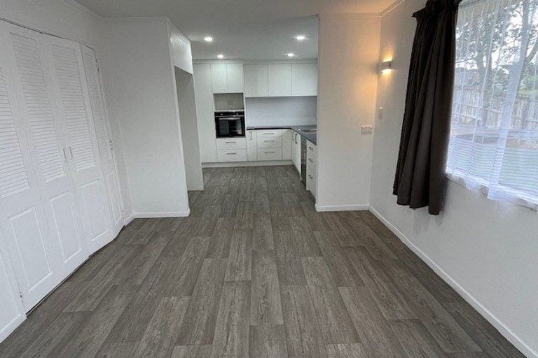 Photo of property in 45 Murvale Drive, Bucklands Beach, Auckland, 2014