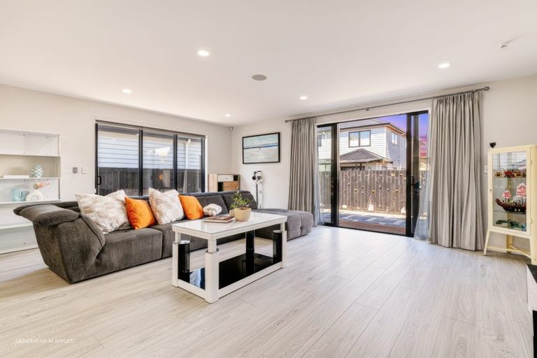 Photo of property in 5 Kearns Drive, Hobsonville, Auckland, 0616