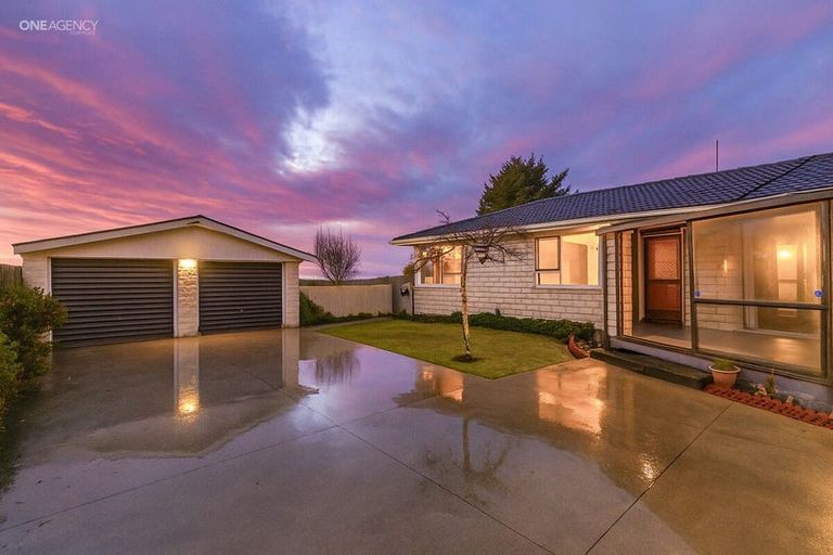 Photo of property in 9 Cornet Lane, Aranui, Christchurch, 8061