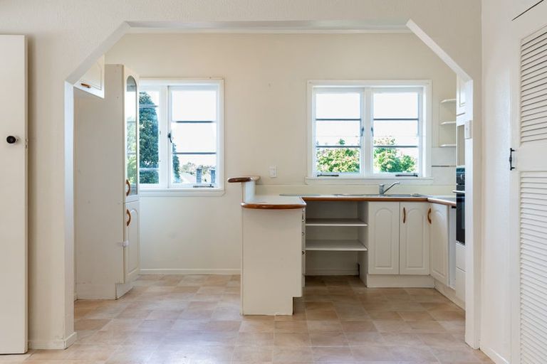 Photo of property in 14 Naylor Street, Hamilton East, Hamilton, 3216