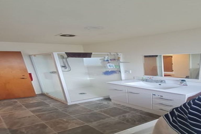 Photo of property in 31 Daniels Road, Redwood, Christchurch, 8051