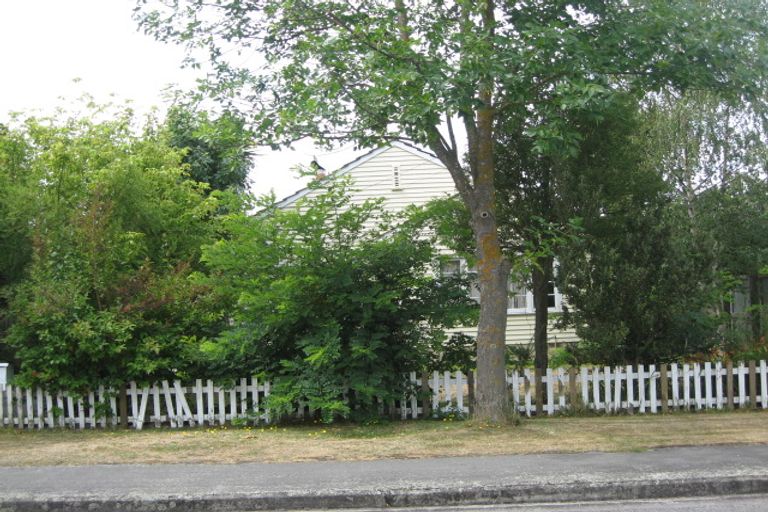 Photo of property in 16 Jameson Avenue, St Albans, Christchurch, 8052