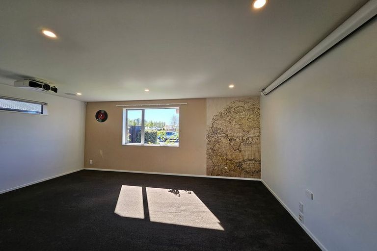 Photo of property in 37 Raranga Street, Marshland, Christchurch, 8083