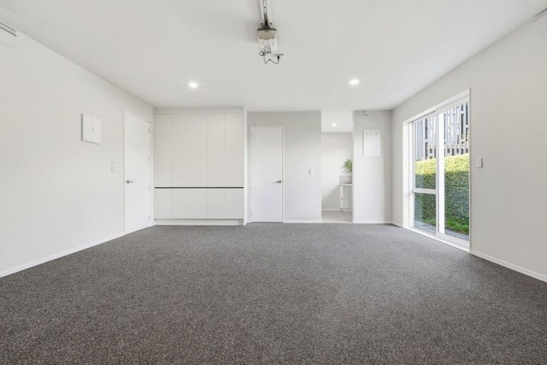 Photo of property in 17a Lake Pupuke Drive, Takapuna, Auckland, 0622