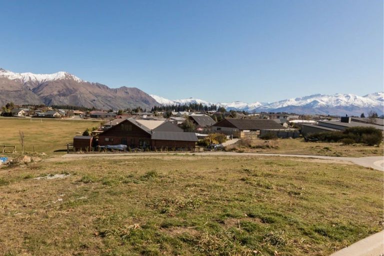 Photo of property in 6 Ansted Place, Wanaka, 9305