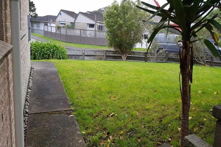 Photo of property in 70 Thurleigh Grove, Karori, Wellington, 6012