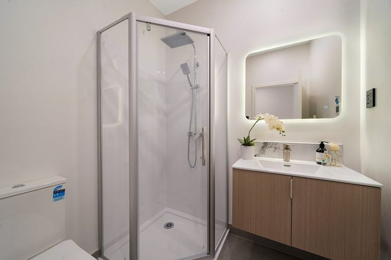 Photo of property in 10/52 Newington Road, Henderson, Auckland, 0612