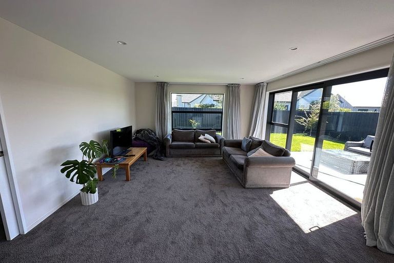 Photo of property in 9 Selfe Crescent, Burwood, Christchurch, 8083