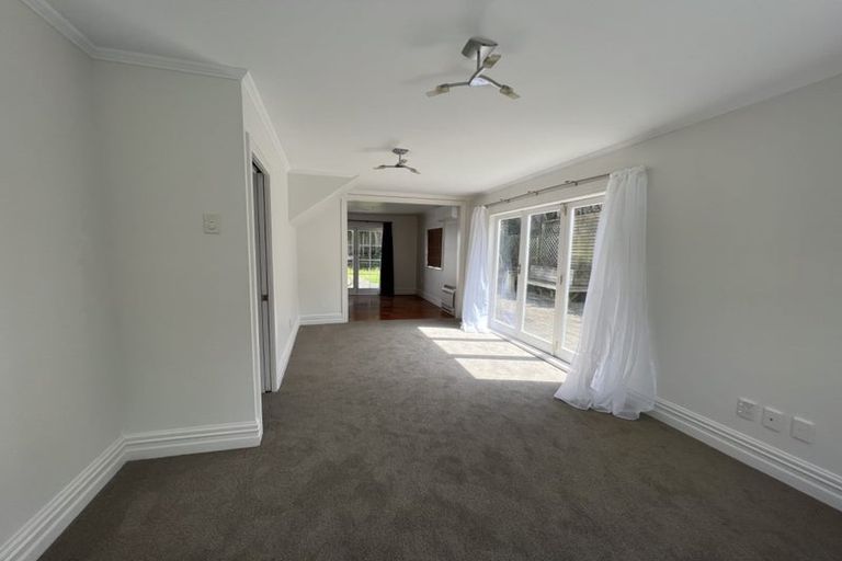 Photo of property in 1/29 Wolsley Avenue, Milford, Auckland, 0620