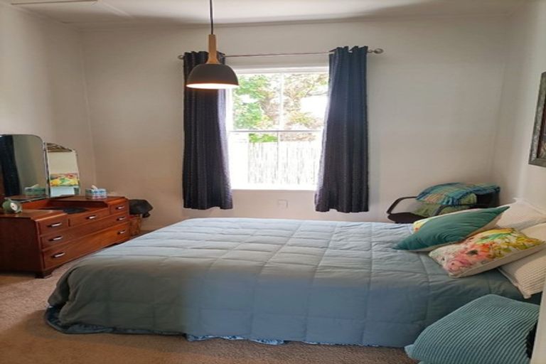 Photo of property in 17 Fernhill Terrace, Wadestown, Wellington, 6012