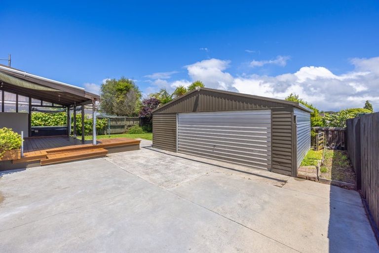 Photo of property in 50 Poaka Avenue, Dinsdale, Hamilton, 3204