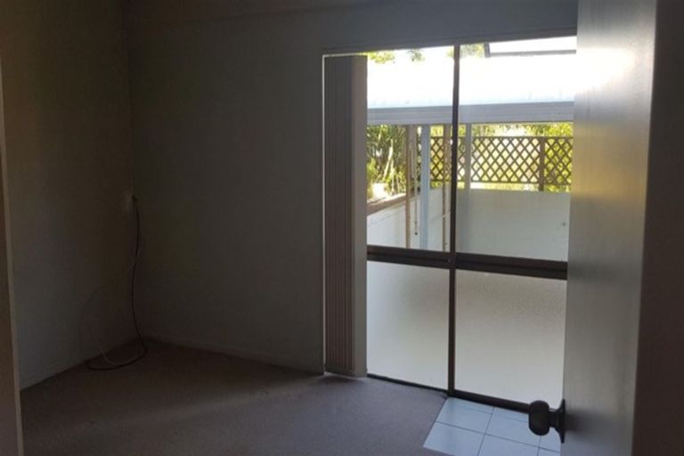 Photo of property in 1/20 Merchant Avenue, Te Atatu South, Auckland, 0610