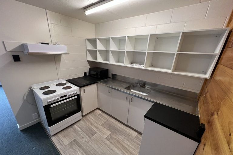 Photo of property in Te Awhina Apartments, 19/22u Sussex Street, Mount Cook, Wellington, 6021
