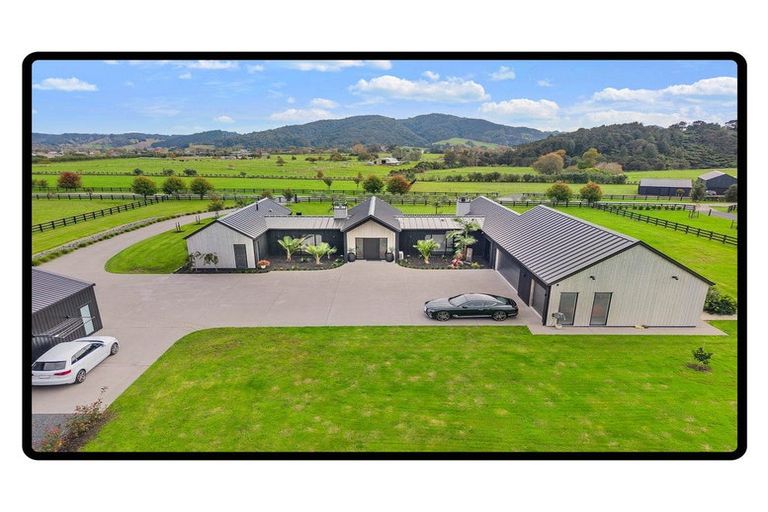 Photo of property in 5 Rossbern Lane, Clevedon, Papakura, 2585