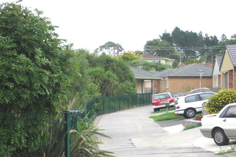 Photo of property in 10 Lucienne Drive, Ranui, Auckland, 0612