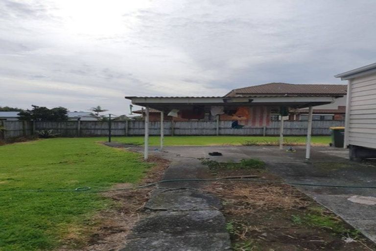 Photo of property in 51 Sturges Road, Henderson, Auckland, 0612
