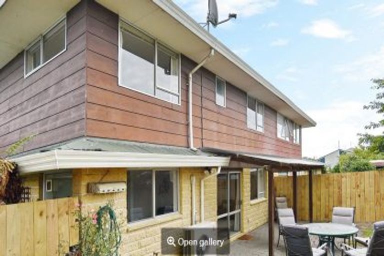 Photo of property in 10 Rachel Place, Avonhead, Christchurch, 8042