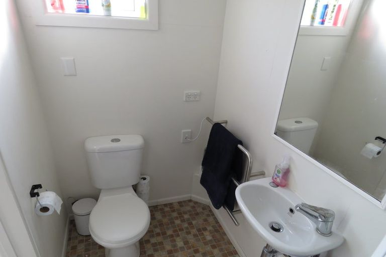 Photo of property in 108 Retreat Road, Avonside, Christchurch, 8061