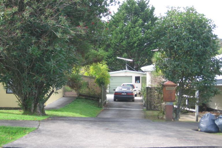 Photo of property in 2/12 Claridge Street, Glen Eden, Auckland, 0602