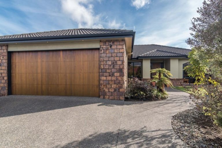 Photo of property in 21 Regent Drive, Paraparaumu Beach, Paraparaumu, 5032