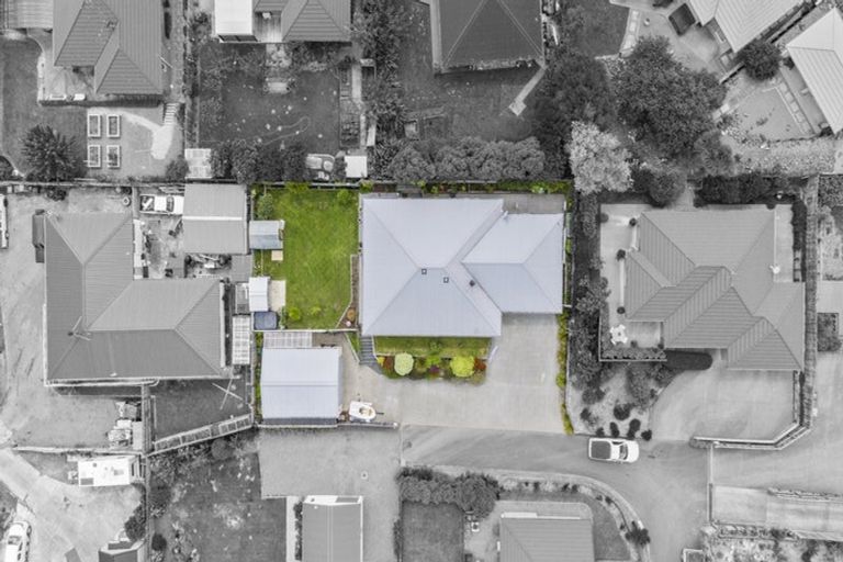 Photo of property in 118 Milton Terrace, Picton, 7220