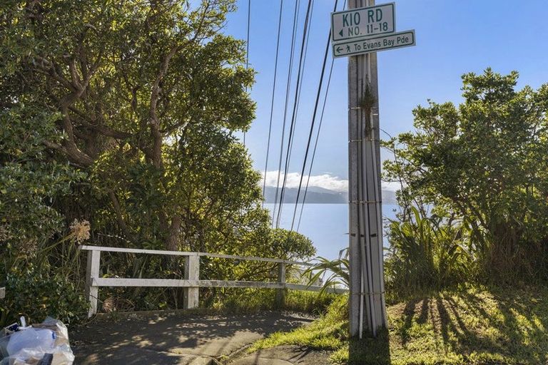 Photo of property in 2/12 Te Anau Avenue, Hataitai, Wellington, 6021