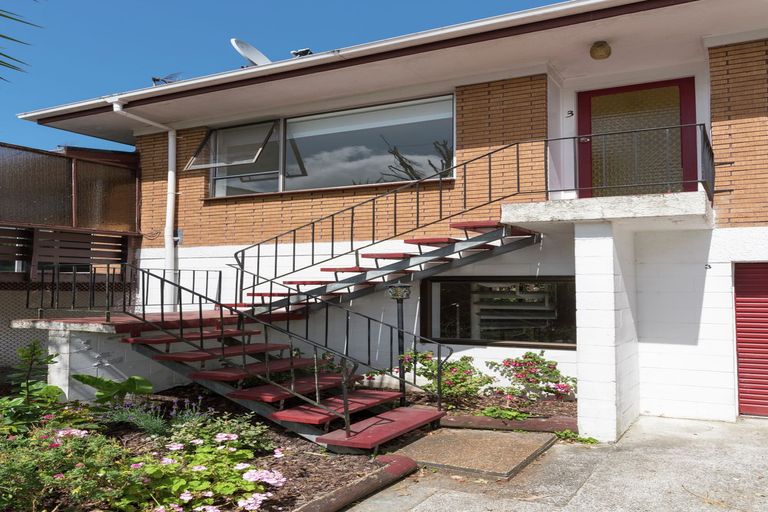 Photo of property in 3/6 Miro Street, New Lynn, Auckland, 0600