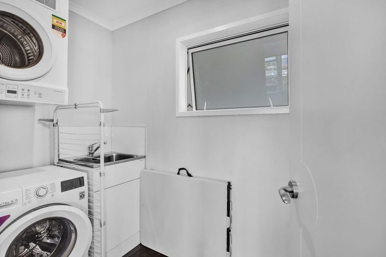 Photo of property in 1/14 Findlay Street, Moturoa, New Plymouth, 4310