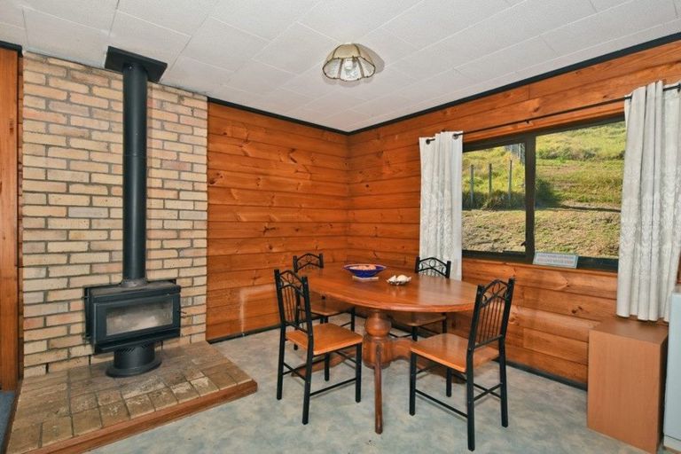 Photo of property in 8 Hill Street, Hikurangi, 0114