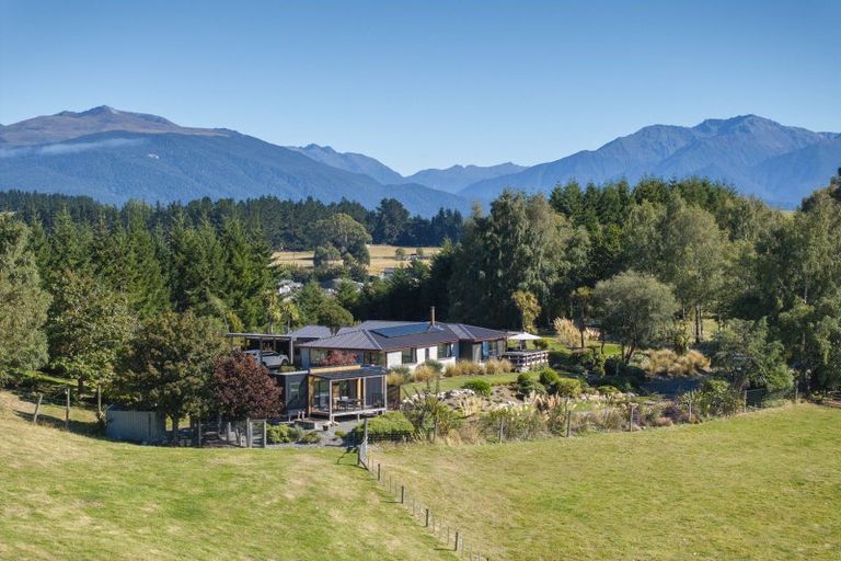 Photo of property in 423a Te Anau-mossburn Highway, Te Anau, 9672