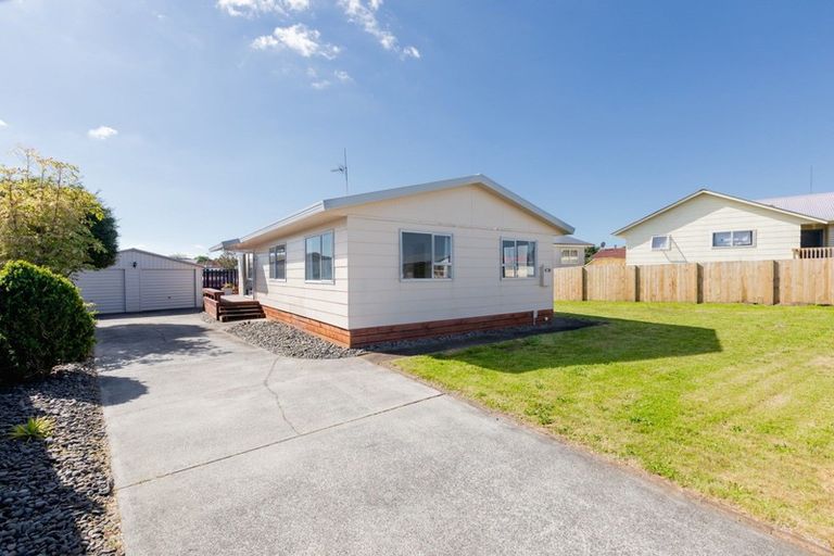 Photo of property in 14 Tahara Crescent, Mount Maunganui, 3116