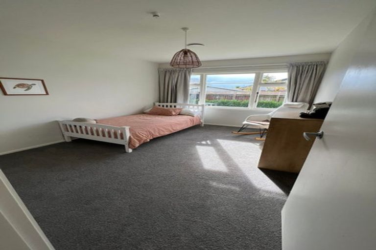 Photo of property in 69 Dunedin Street, Redwood, Christchurch, 8051