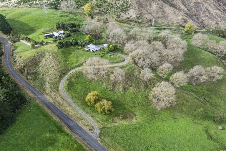 Photo of property in 122 Waipunga Road, Eskdale, Napier, 4181