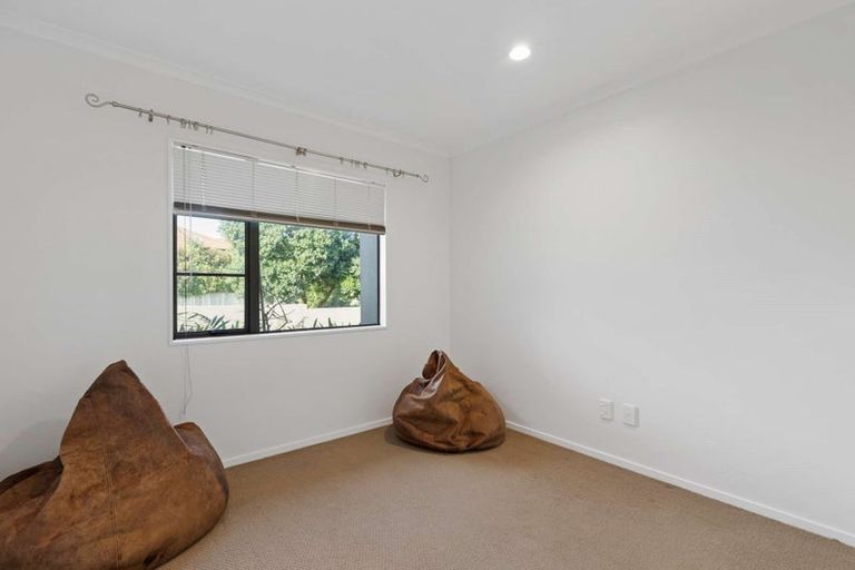 Photo of property in 141 Cyril French Drive, Flat Bush, Auckland, 2016